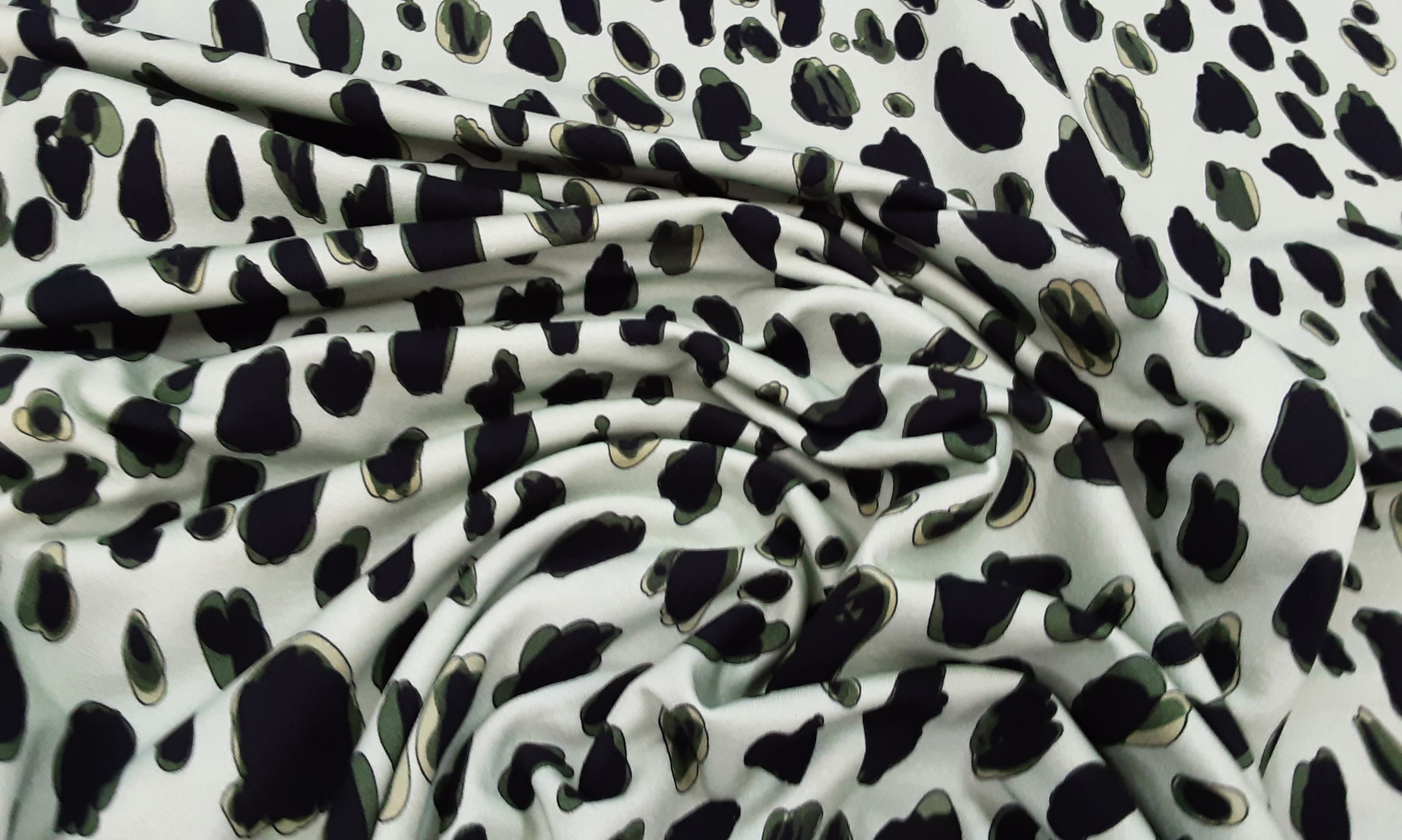  teplákovina podklad sv. zelená s modalem