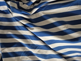 Viskozový úplet 9R010/ 2x2/sv. modrá - bíla